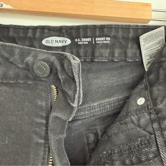 OLD NAVY | Black O.G High Rise Shorts - Picture 3 of 7